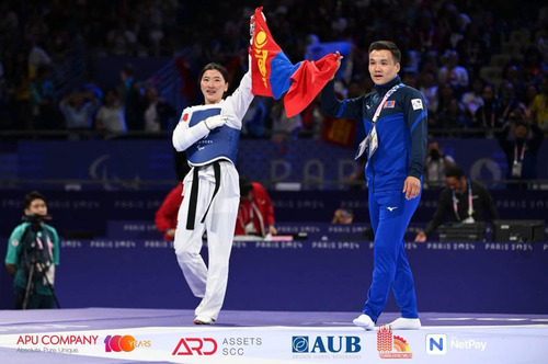 У.Сүрэнжав: Багш хүний ерөөл хүчтэй юм билээ